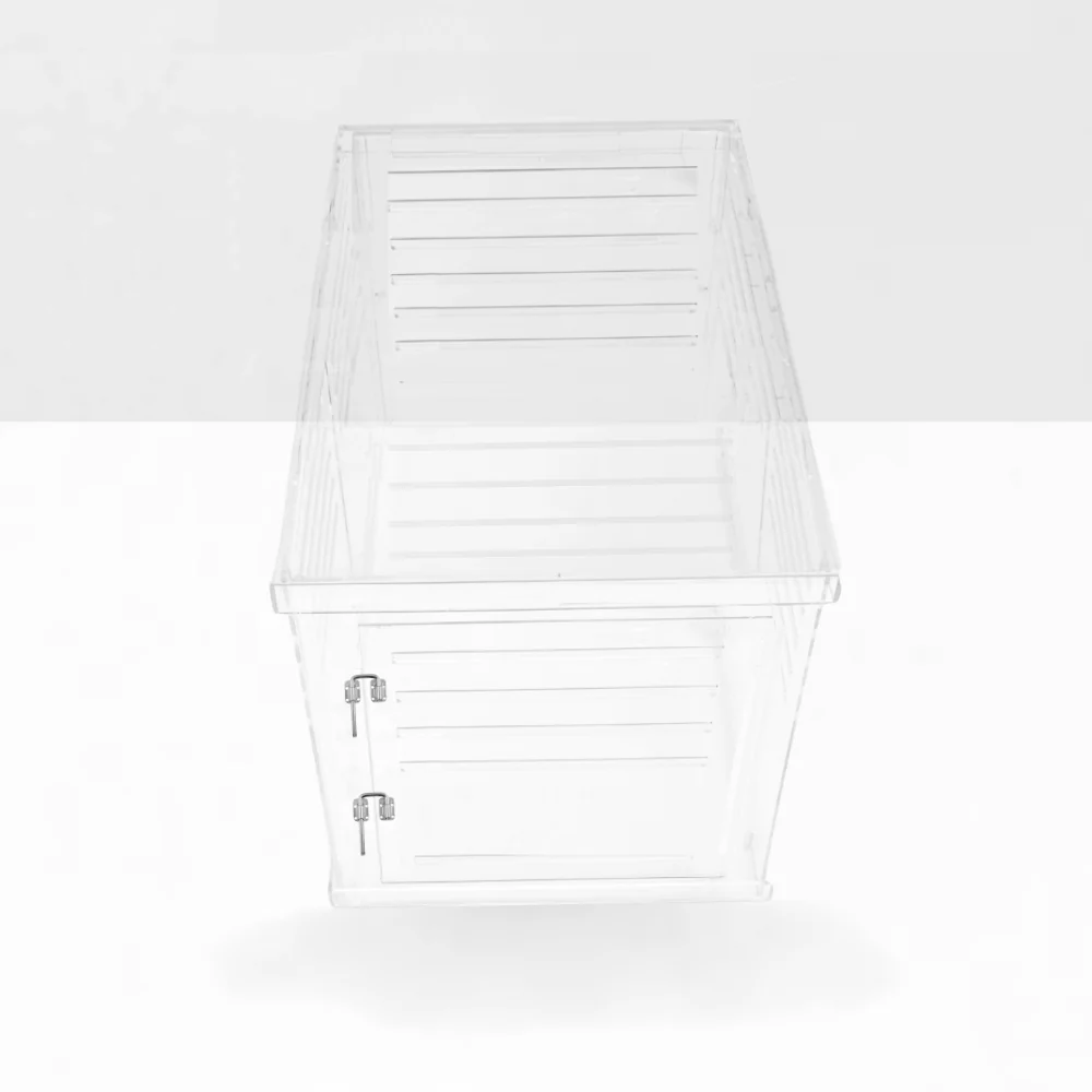 Medium Crate (Silver Latch) - Image 14